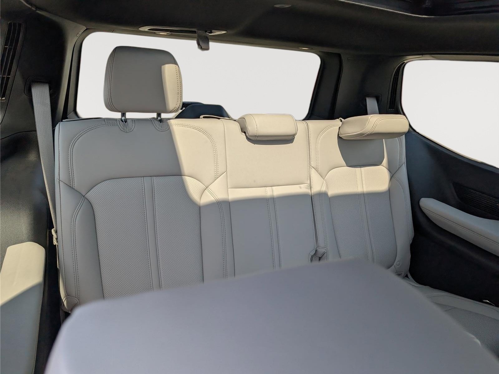 New 2026 Jeep Grand Wagoneer Summit AWD/4WD image 9