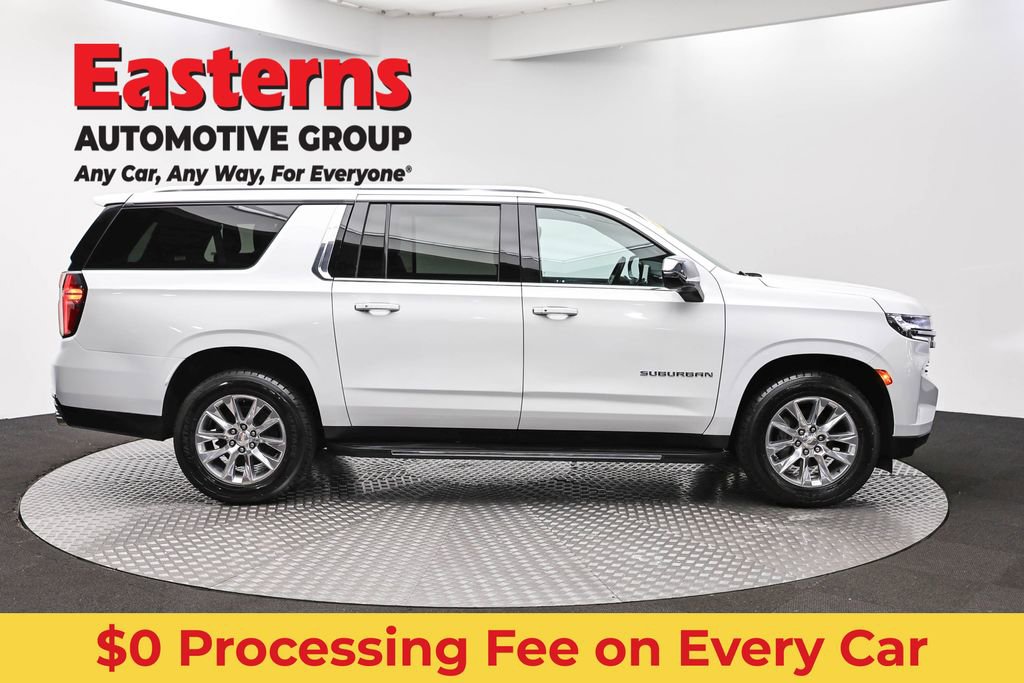 Used 2023 Chevrolet Suburban Premier RWD image 4