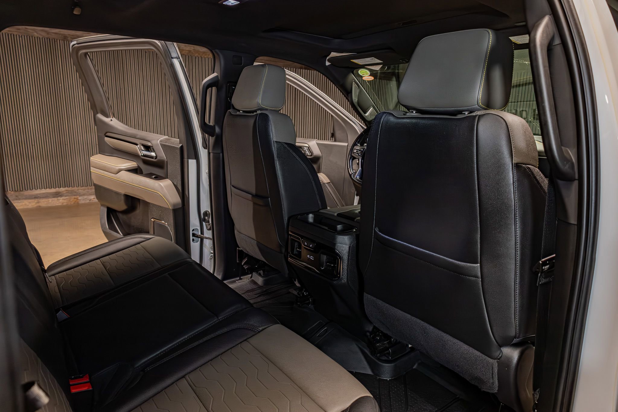 Used 2022 Chevrolet Silverado 1500 ZR2 w/ Technology Package image 26