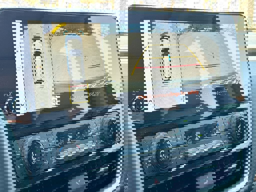 Used 2025 Toyota Grand Highlander Limited image 27