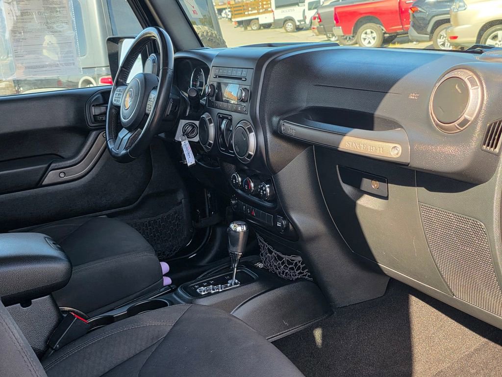 Used 2018 Jeep Wrangler Sport image 23