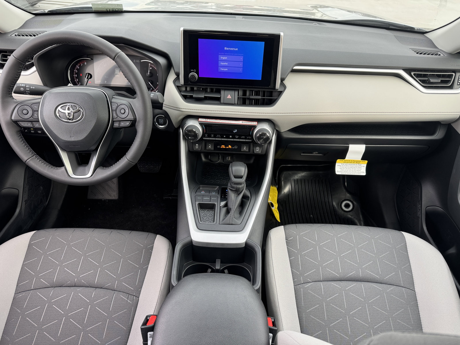 New 2025 Toyota RAV4 XLE image 4