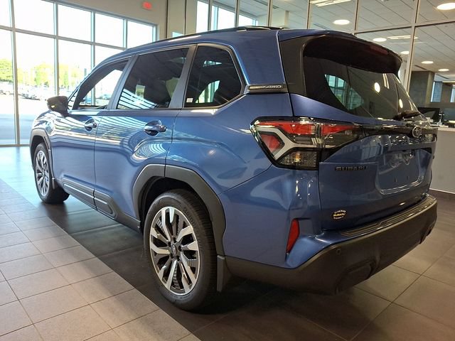 Used 2025 Subaru Forester Touring AWD/4WD image 4