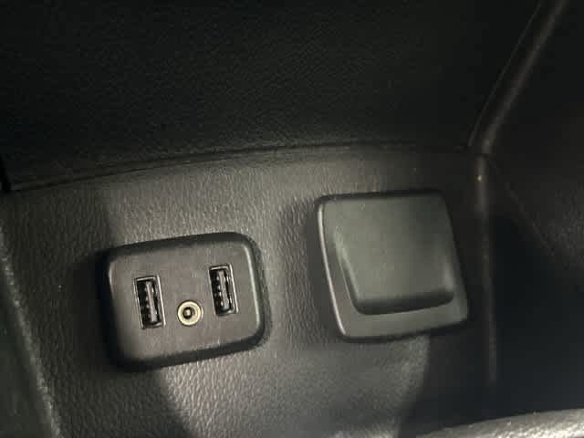Used 2019 Chevrolet Cruze LT w/ Convenience Package FWD image 25