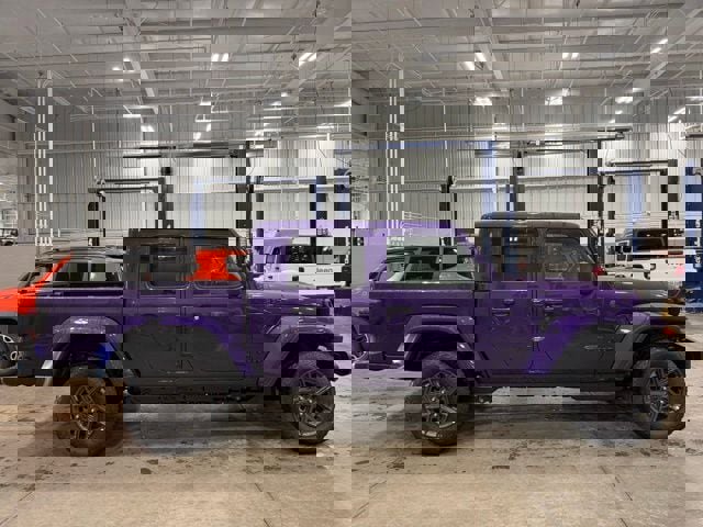 New 2026 Jeep Gladiator Sport image 2