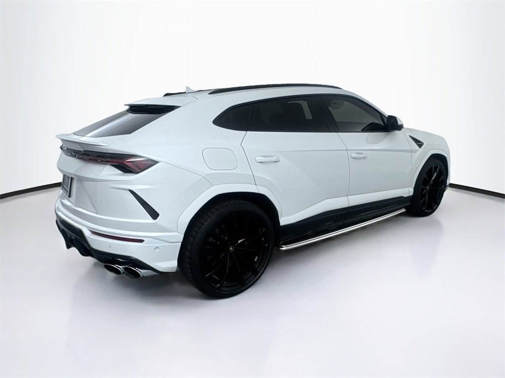 Used 2019 Lamborghini Urus image 5