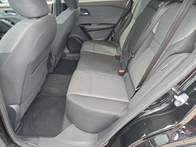 Certified 2022 Nissan Rogue SV FWD image 16