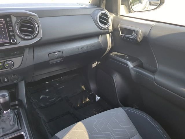 Certified 2022 Toyota Tacoma TRD Sport w/ Technology Package image 17