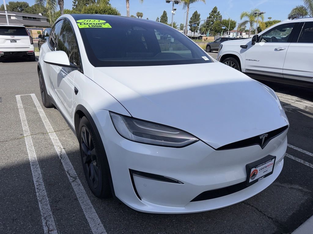 Used 2023 Tesla Model X image 3