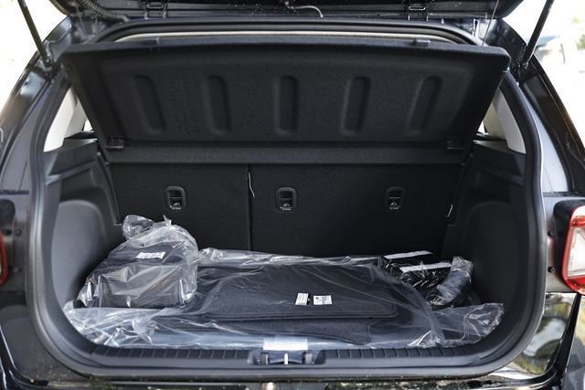 New 2026 Hyundai Venue SEL FWD image 5