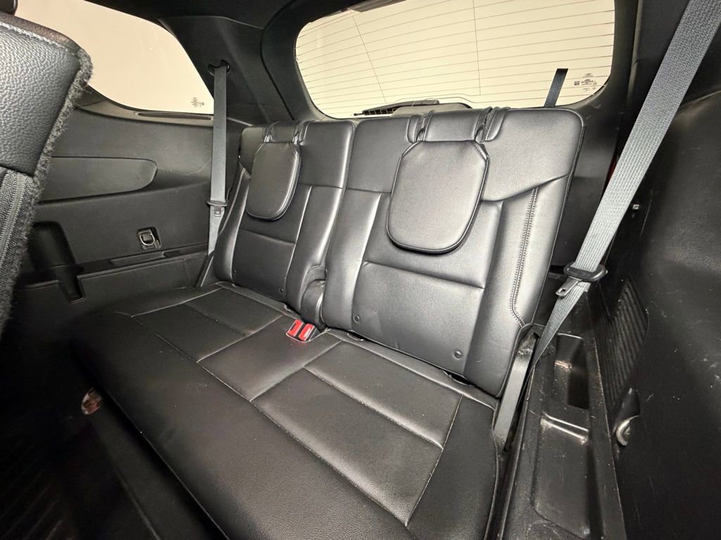 Used 2020 Ford Explorer XLT w/ Equipment Group 202A image 6