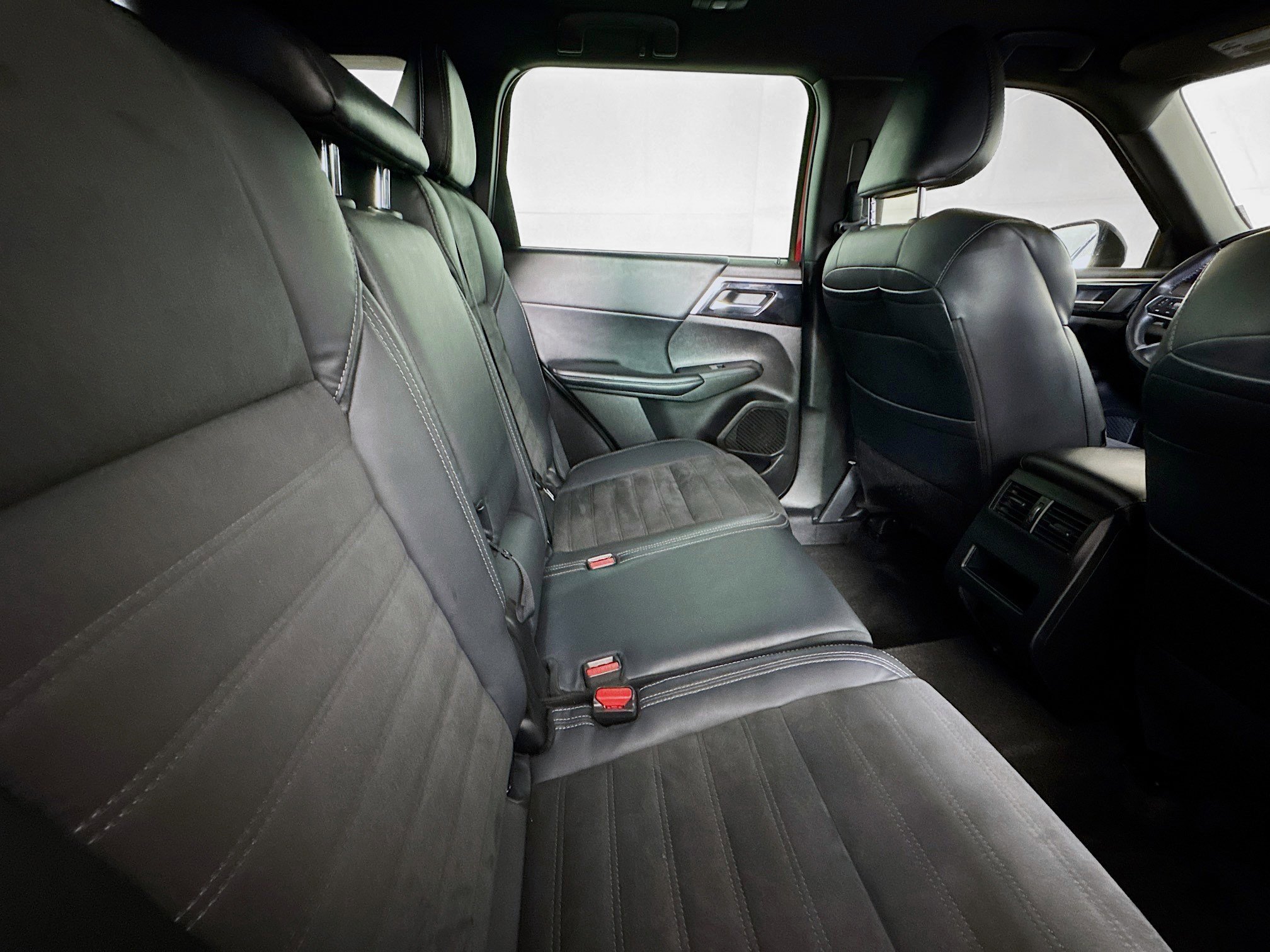 Used 2022 Mitsubishi Outlander SE FWD image 25