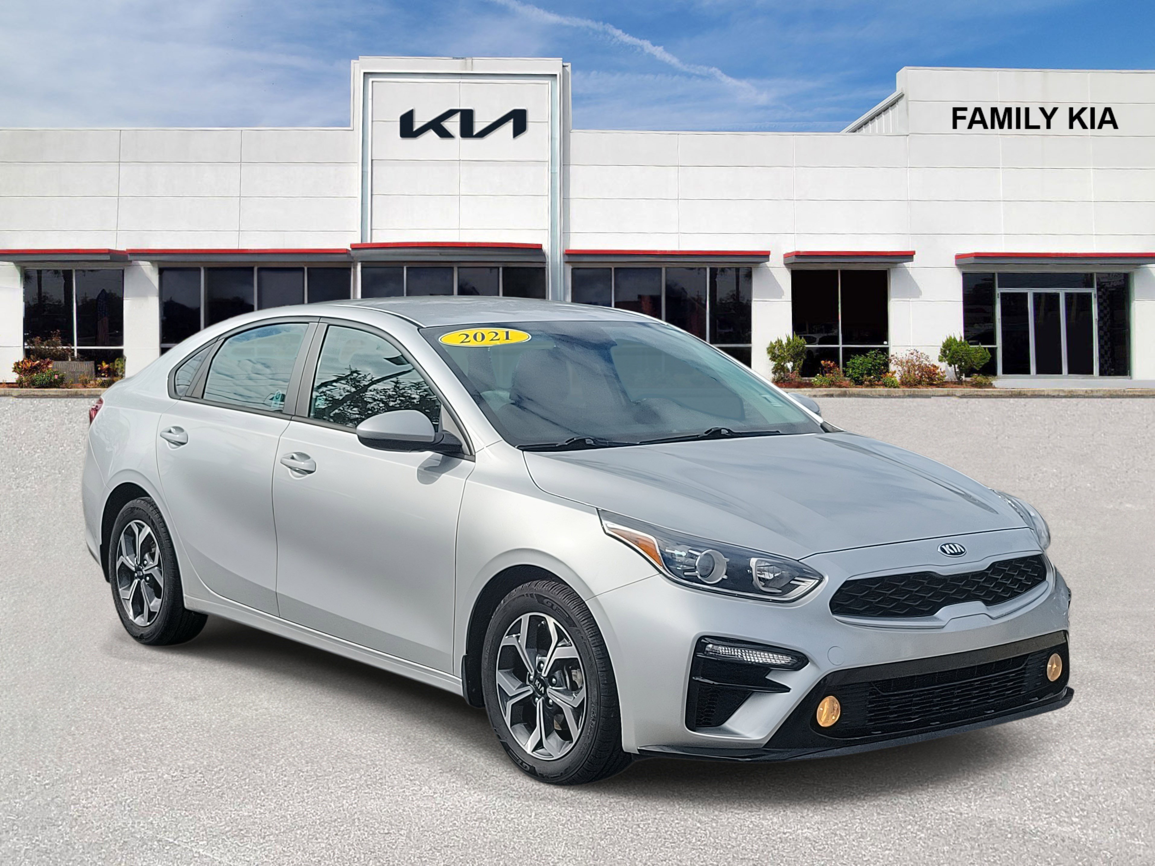 Used 2021 Kia Forte LXS image 1