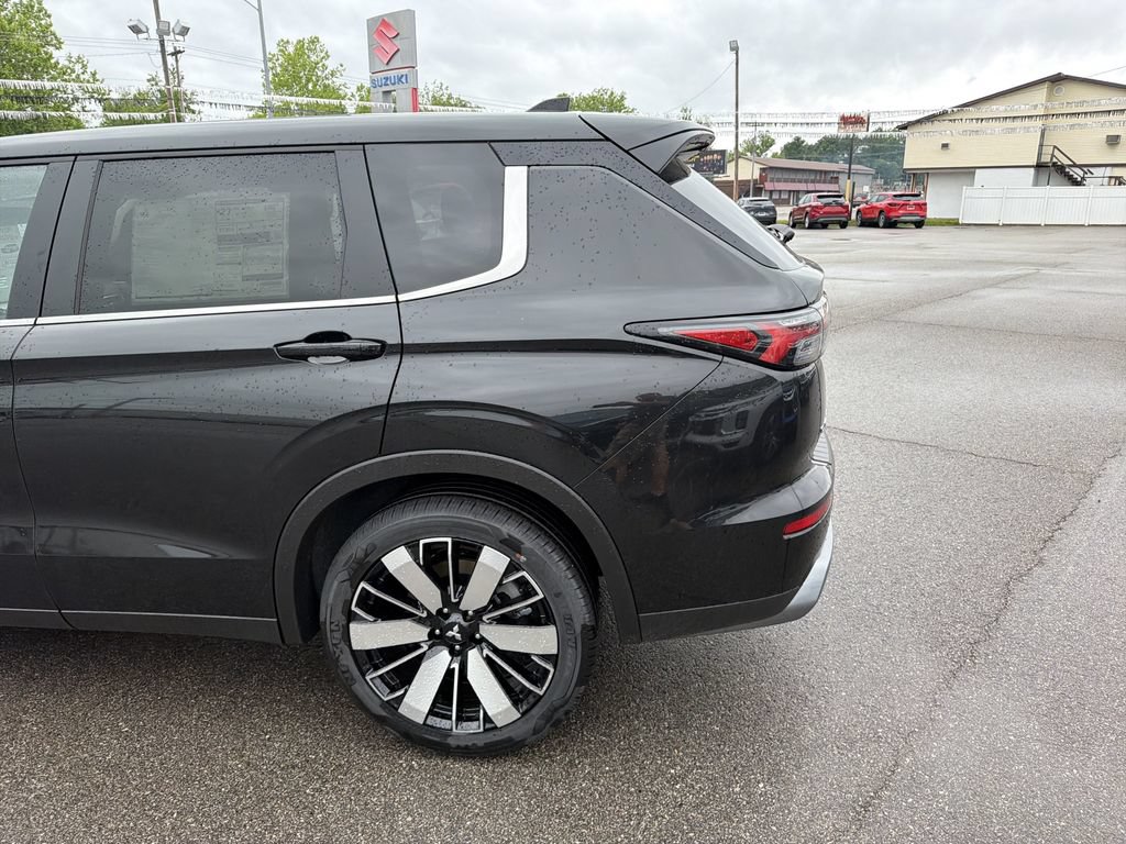 New 2026 Mitsubishi Outlander SE AWD/4WD image 7