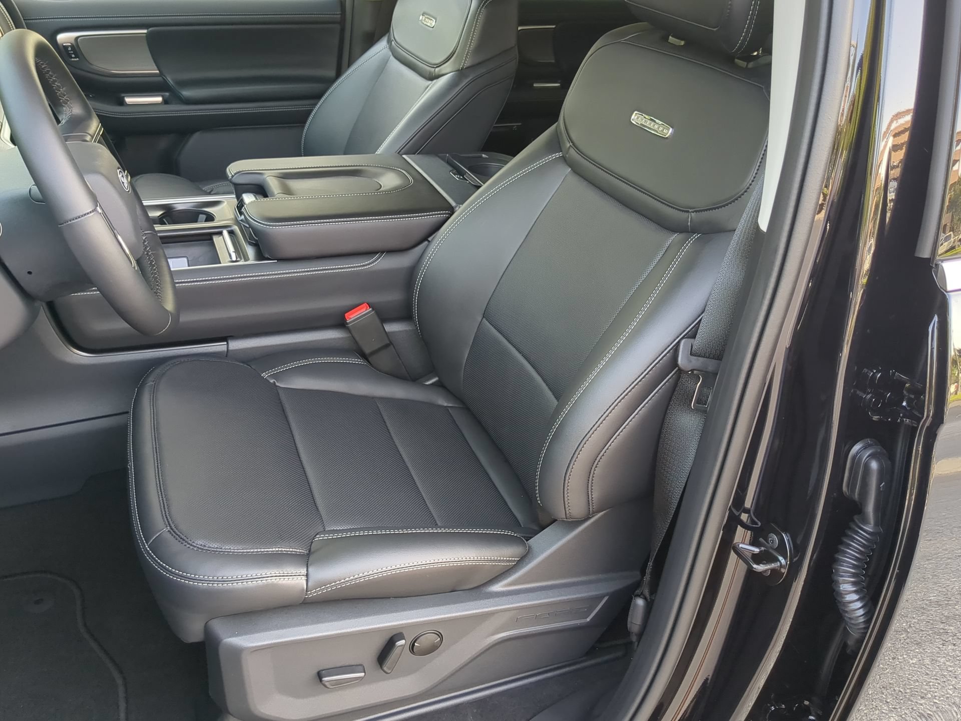 New 2027 Ford Expedition Platinum w/ Driver's Package RWD image 61