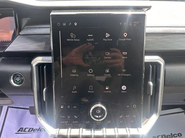 Used 2025 GMC Acadia Elevation AWD/4WD image 25