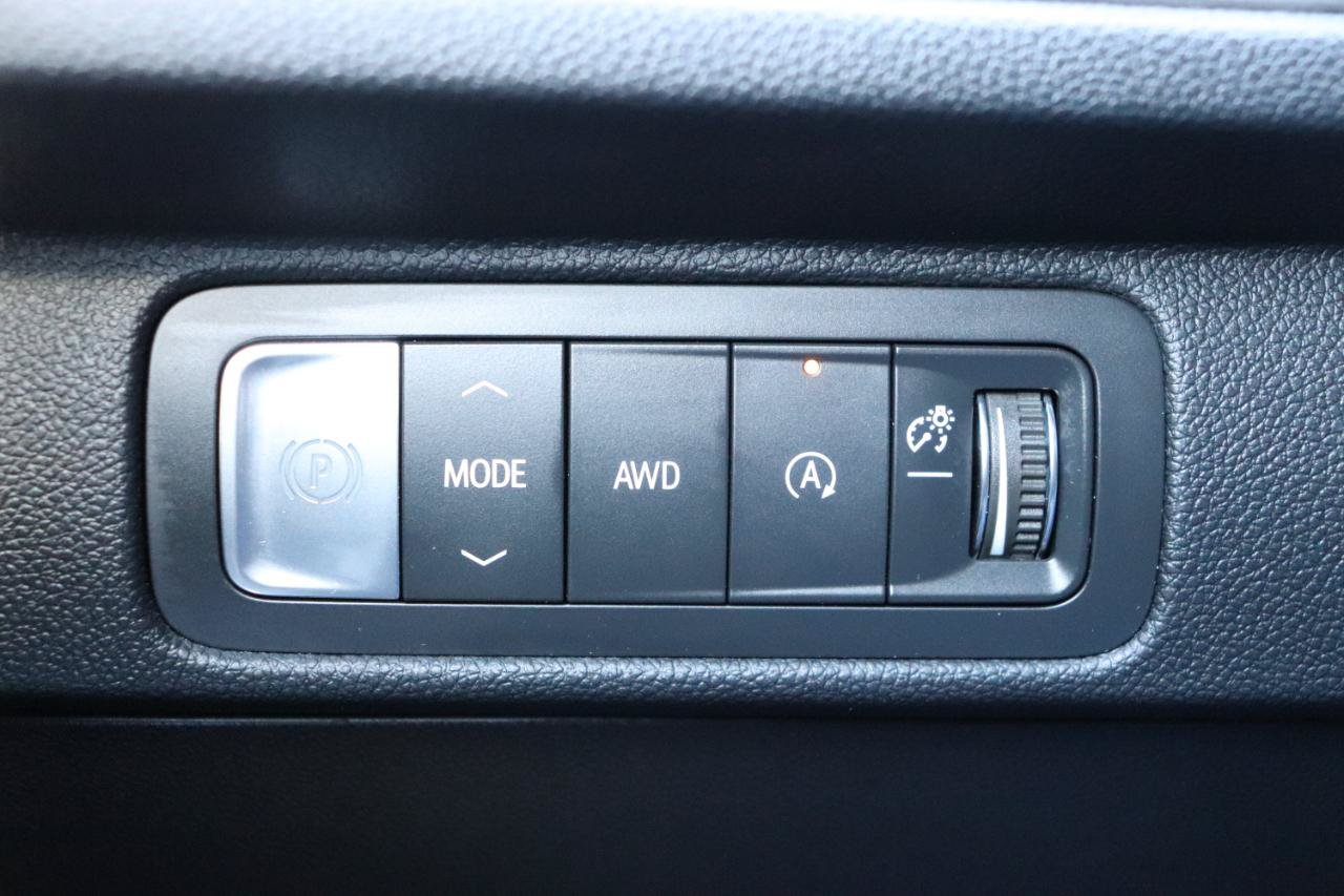 Used 2026 Chevrolet Traverse LT AWD/4WD image 45