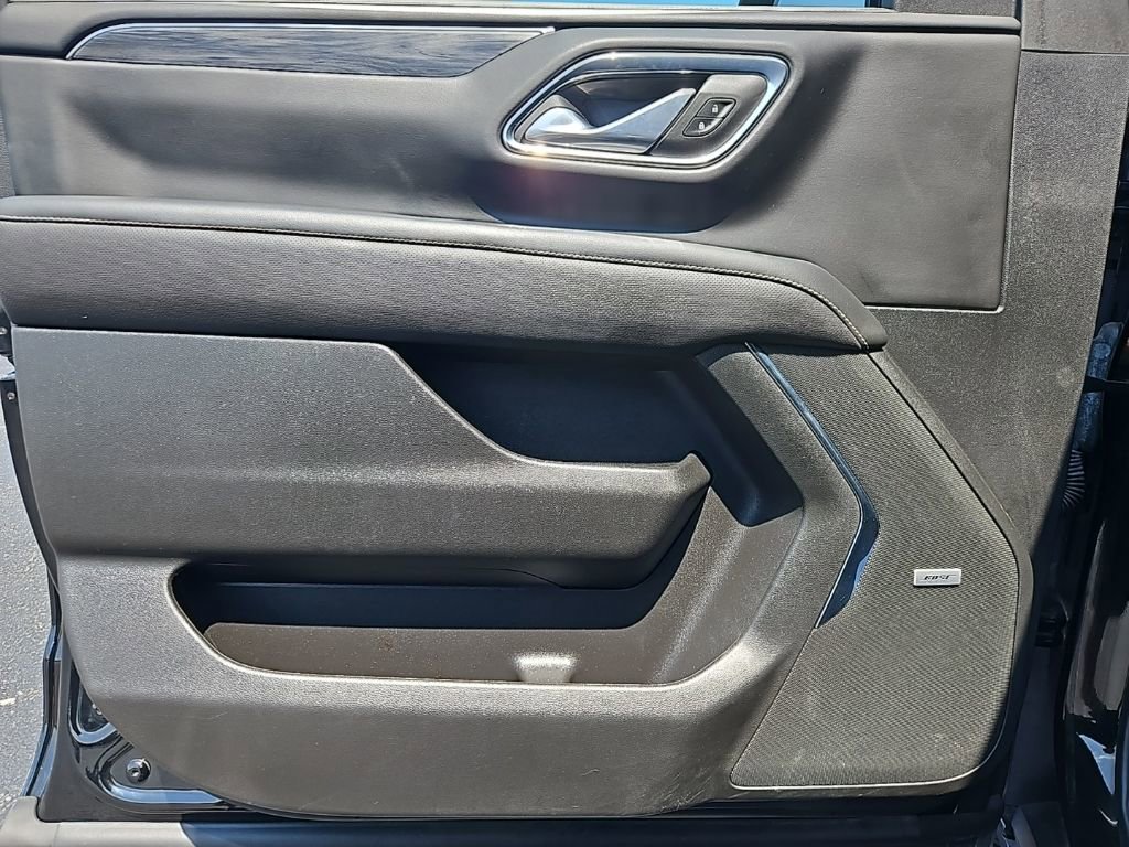 Used 2023 GMC Yukon SLT image 14