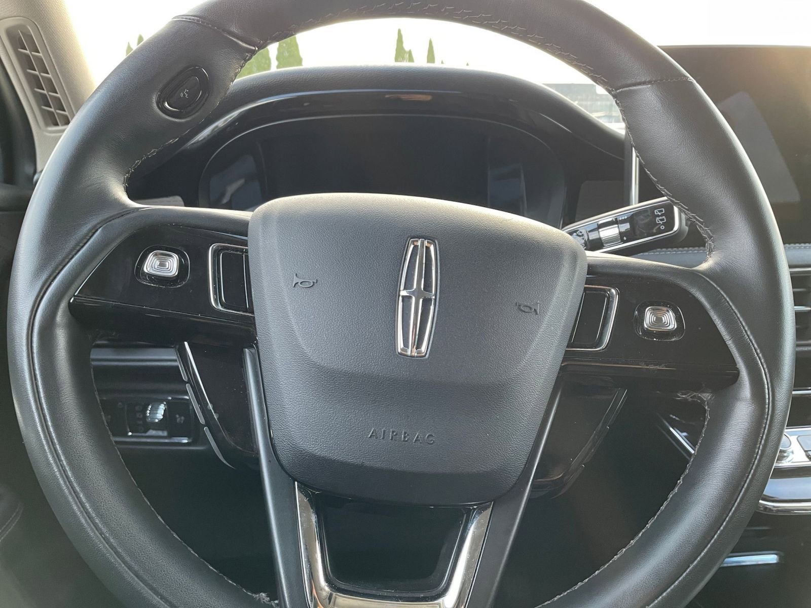 Used 2024 Lincoln Corsair Reserve image 29