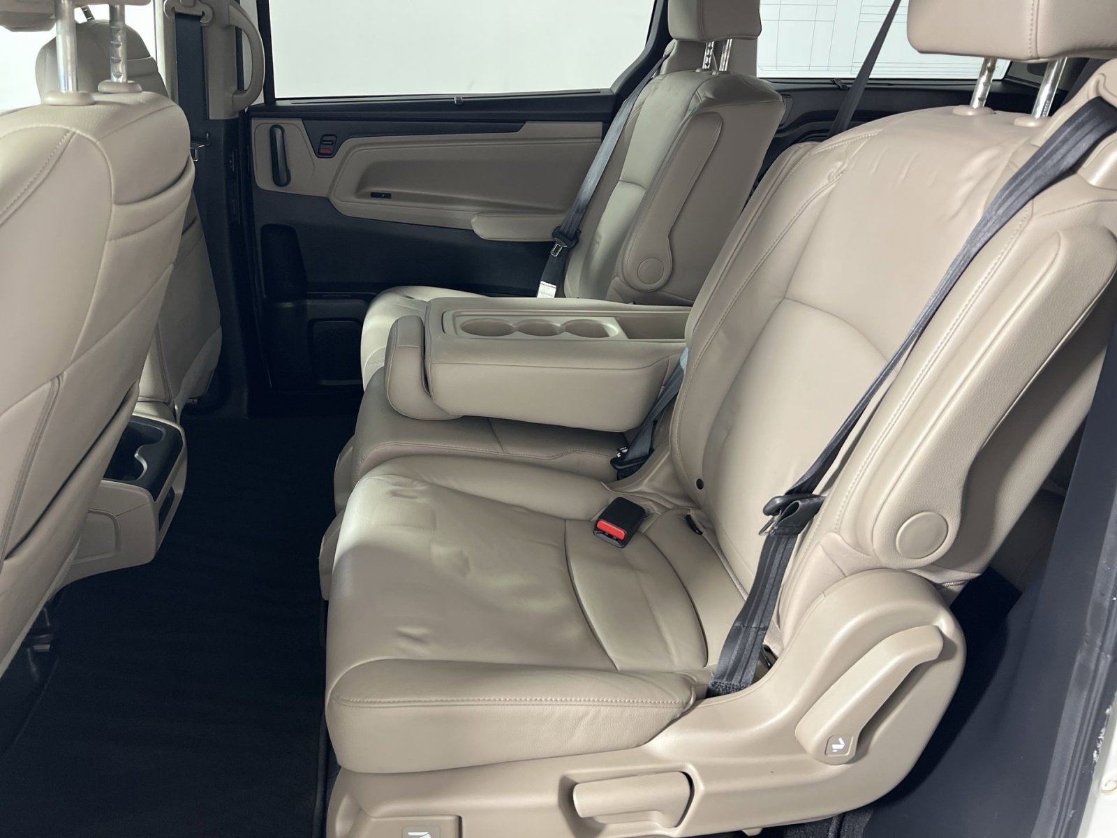 Used 2019 Honda Odyssey Elite image 25