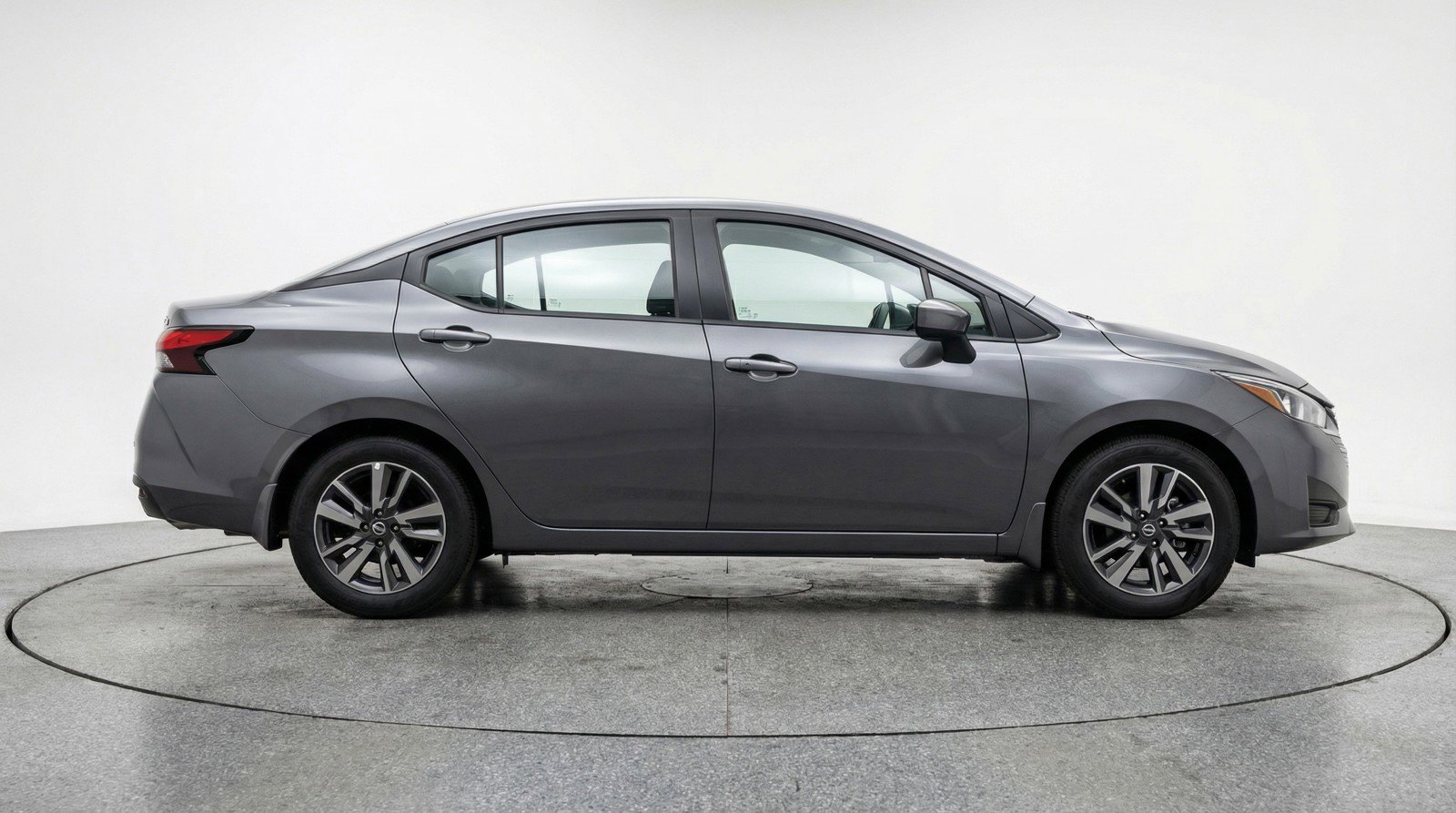 Used 2025 Nissan Versa SV image 11