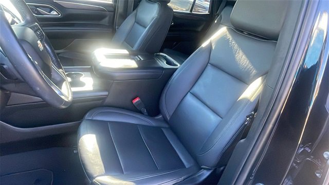 Used 2022 Chevrolet Tahoe LT w/ Luxury Package image 11