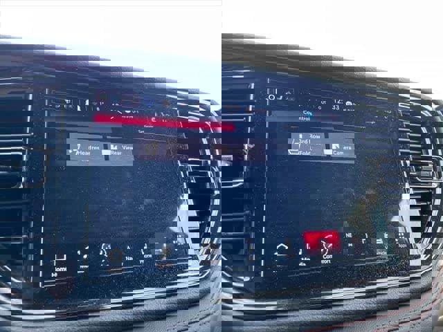 Used 2024 Dodge Durango GT image 17