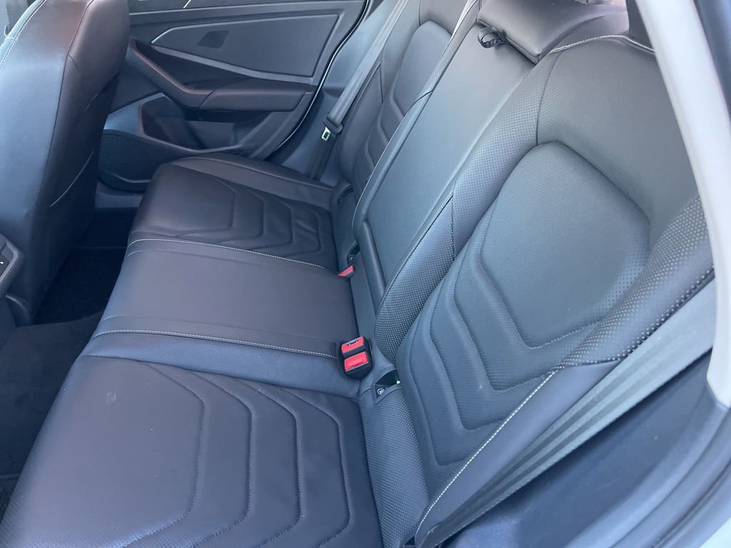 Used 2021 Volkswagen Jetta SEL Premium image 28