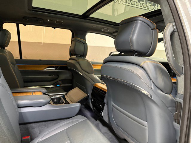 Used 2022 Jeep Grand Wagoneer Series II w/ Premium Group II image 81