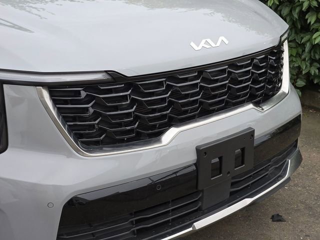 Certified 2024 Kia Sorento S image 5