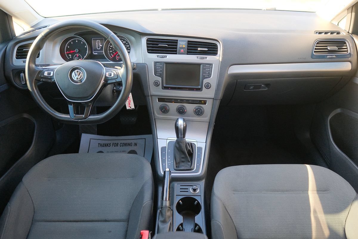 Used 2016 Volkswagen Golf SE FWD image 20