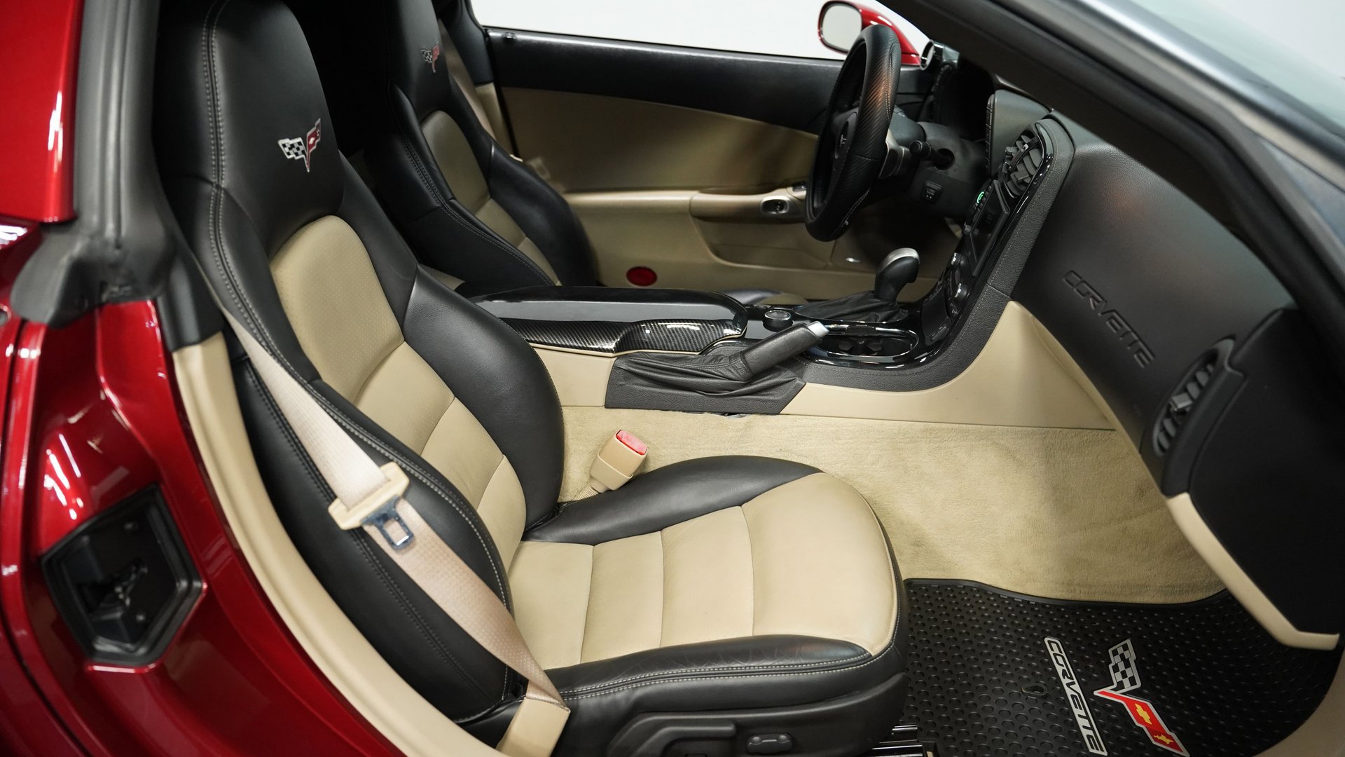 Used 2008 Chevrolet Corvette Coupe w/ Preferred Equipment Group image 40