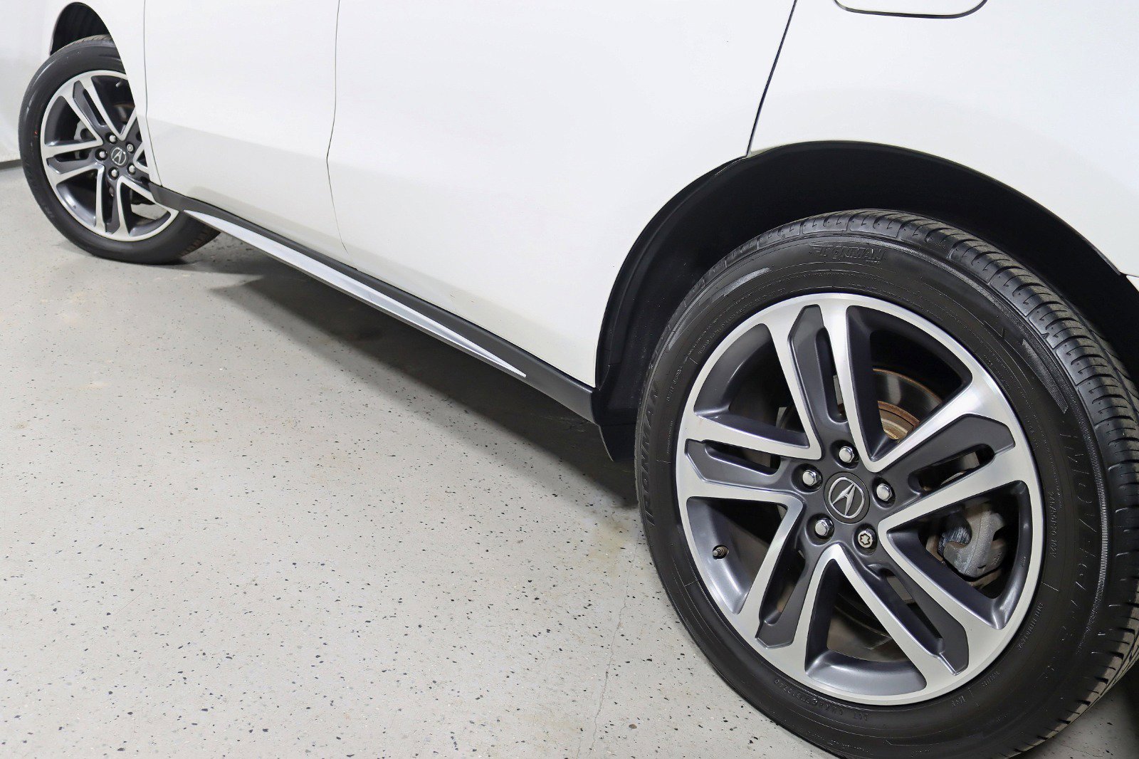 Used 2018 Acura MDX w/ Advance & Entertainment image 12