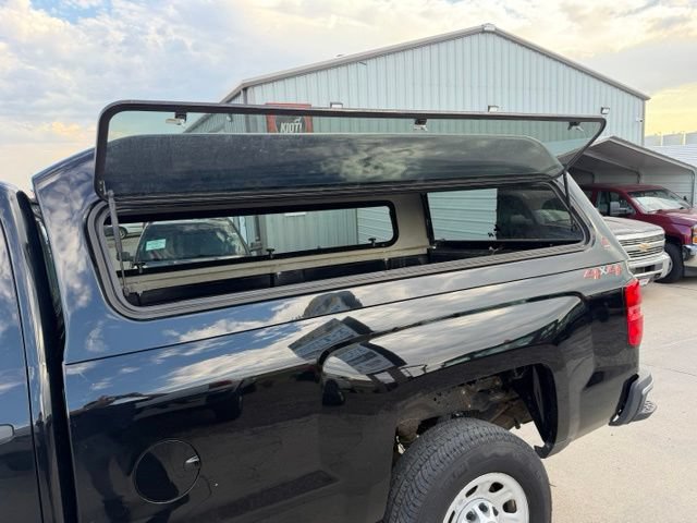 Used 2018 Chevrolet Silverado 3500 W/T AWD/4WD image 14