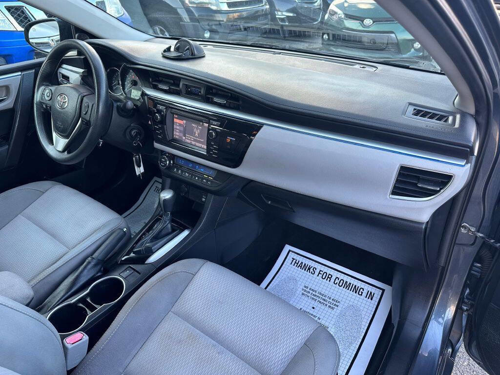 Used 2014 Toyota Corolla LE image 12