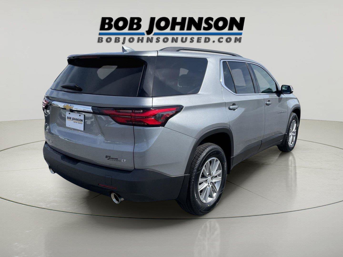Used 2023 Chevrolet Traverse LT AWD/4WD image 3