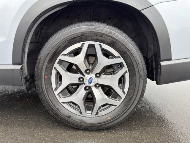 Used 2021 Subaru Forester Premium AWD/4WD image 23