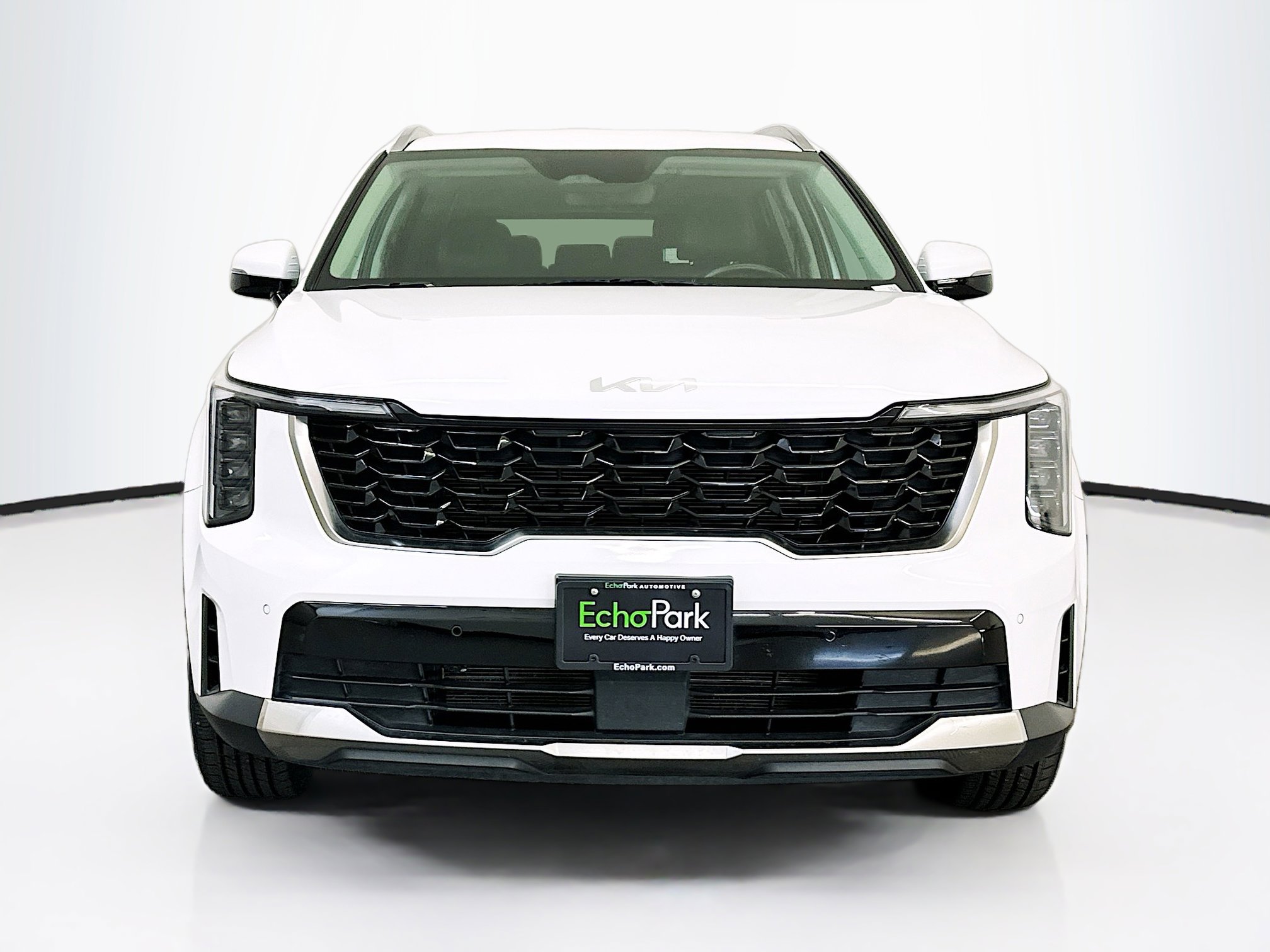 Used 2024 Kia Sorento S AWD/4WD image 2