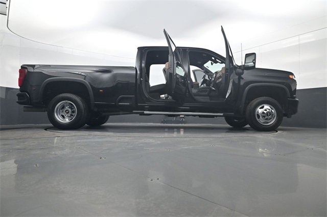 Used 2022 Chevrolet Silverado 3500 High Country image 33