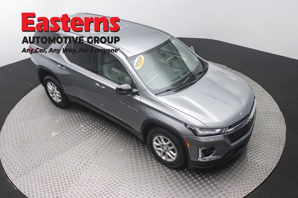 Used 2023 Chevrolet Traverse LS FWD image 3
