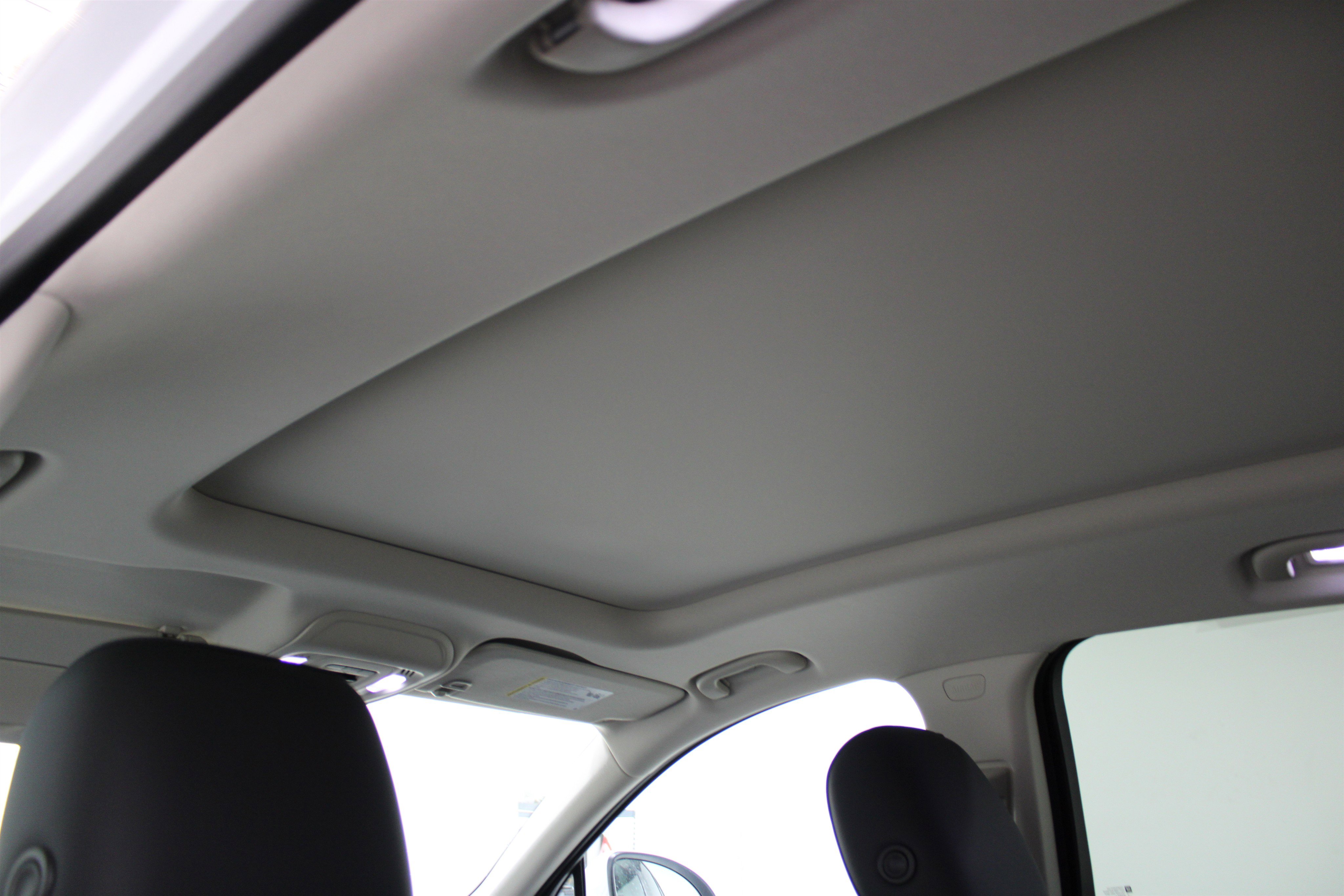 Used 2021 Buick Envision Avenir w/ Technology Package II image 21