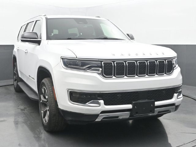 Used 2023 Jeep Wagoneer Series III w/ Preferred Equipment Group AWD/4WD image 8