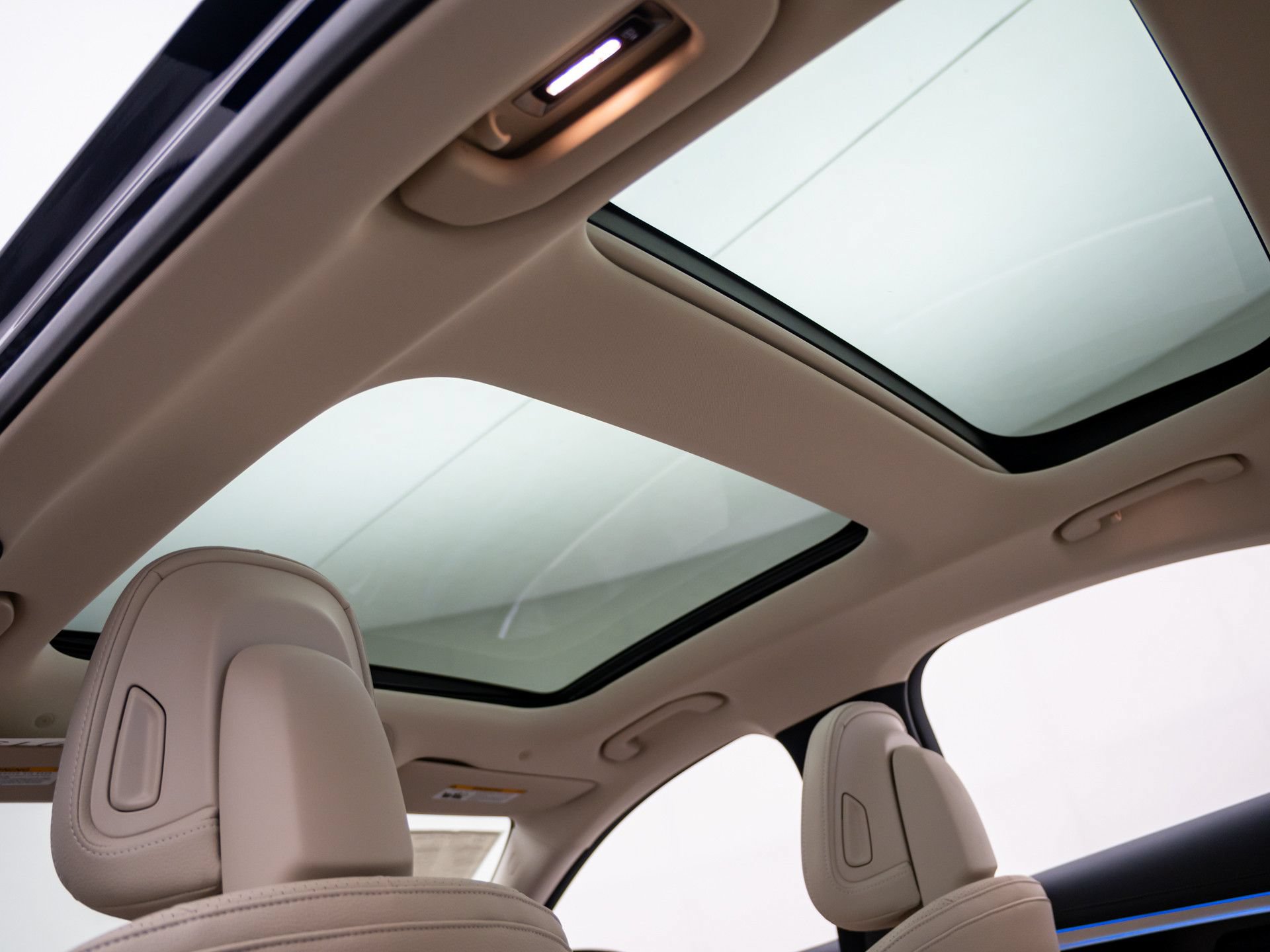 New 2026 Mercedes-Benz E 350 4MATIC Sedan image 19
