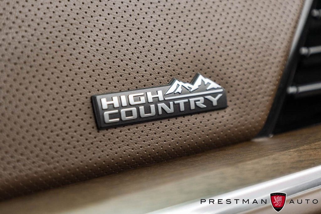 Used 2025 Chevrolet Suburban High Country w/ Sun And Tow Package image 38