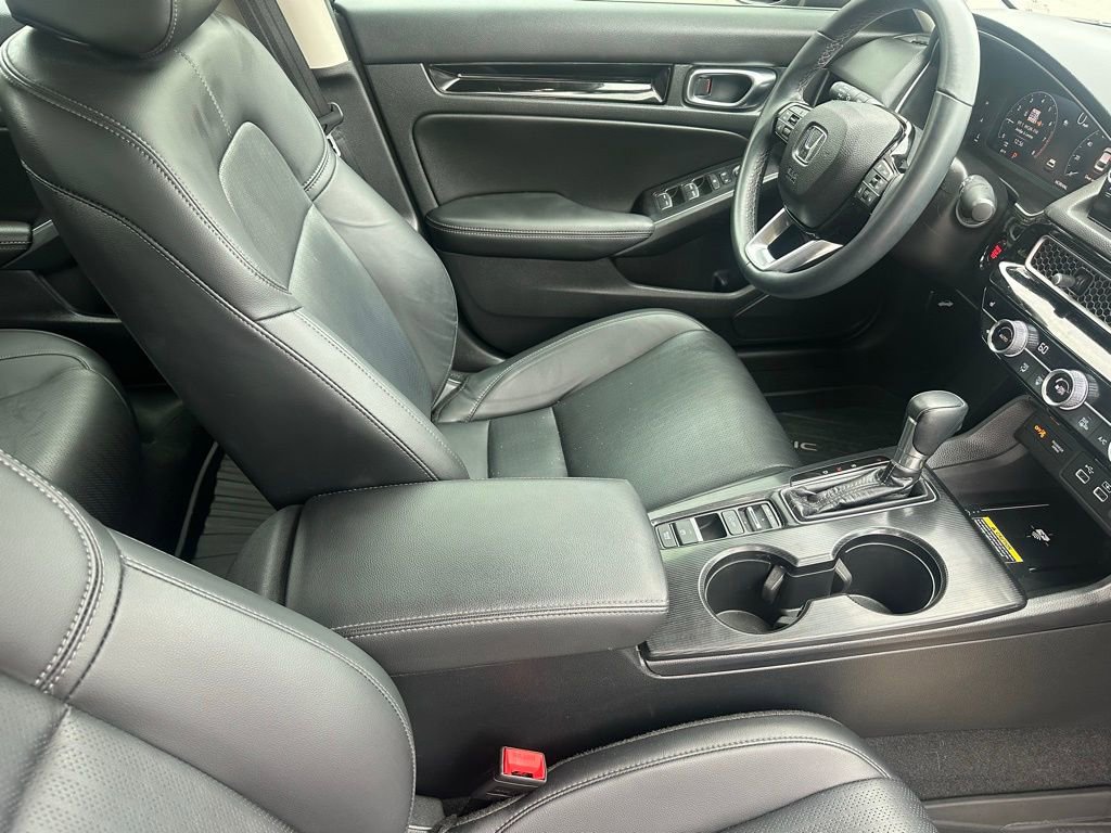 Used 2023 Honda Civic Touring image 16