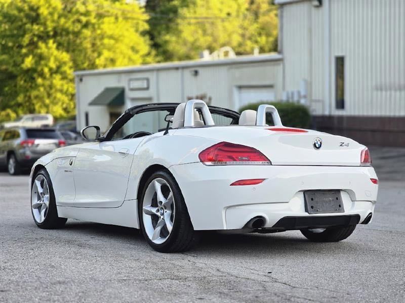 Used 2011 BMW Z4 sDrive35is RWD image 9