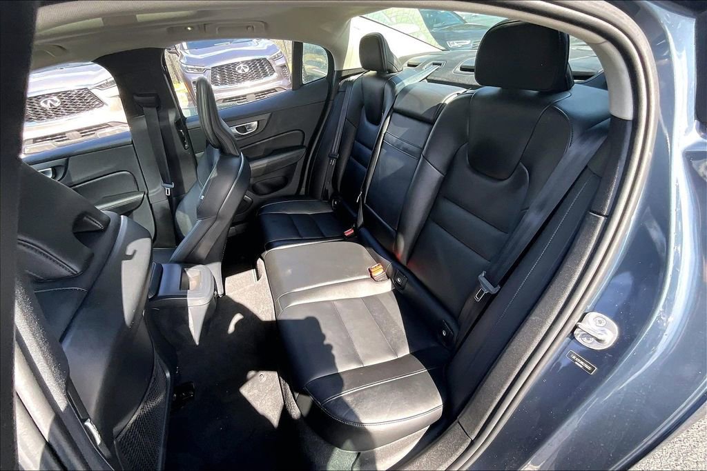 Used 2024 Volvo S60 B5 Core image 21