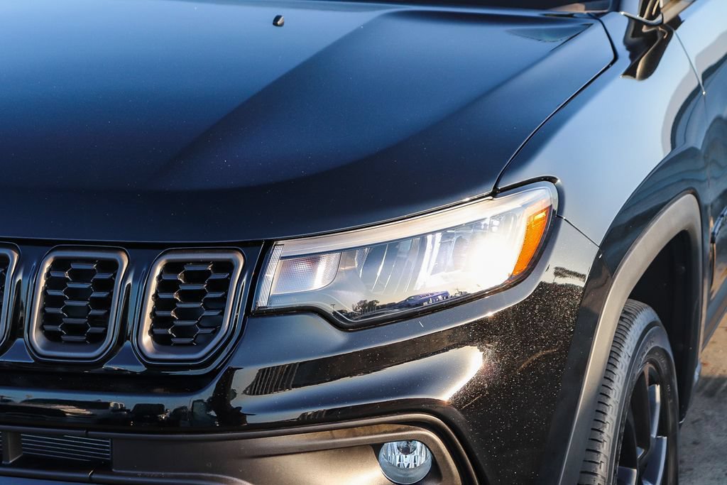New 2026 Jeep Compass Latitude AWD/4WD image 5