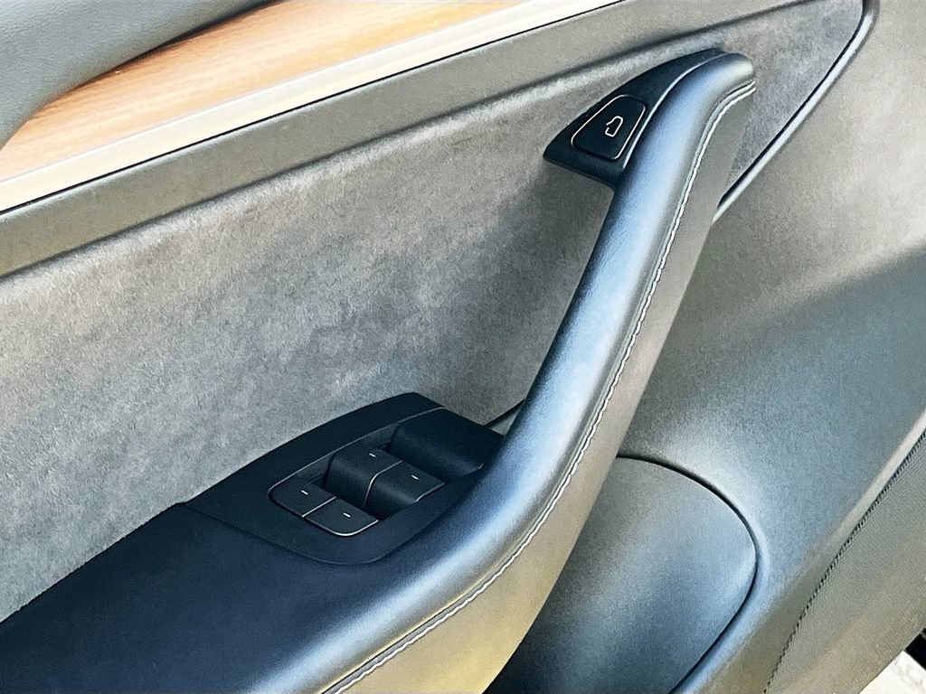 Used 2023 Tesla Model 3 Standard Range RWD image 17