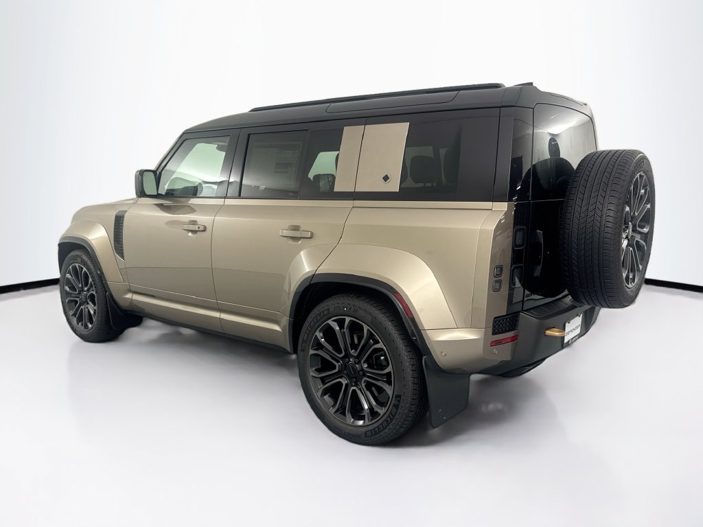 New 2026 Land Rover Defender 110 OCTA AWD/4WD image 7